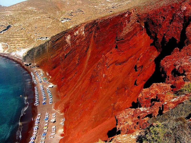 red beach in Satorini